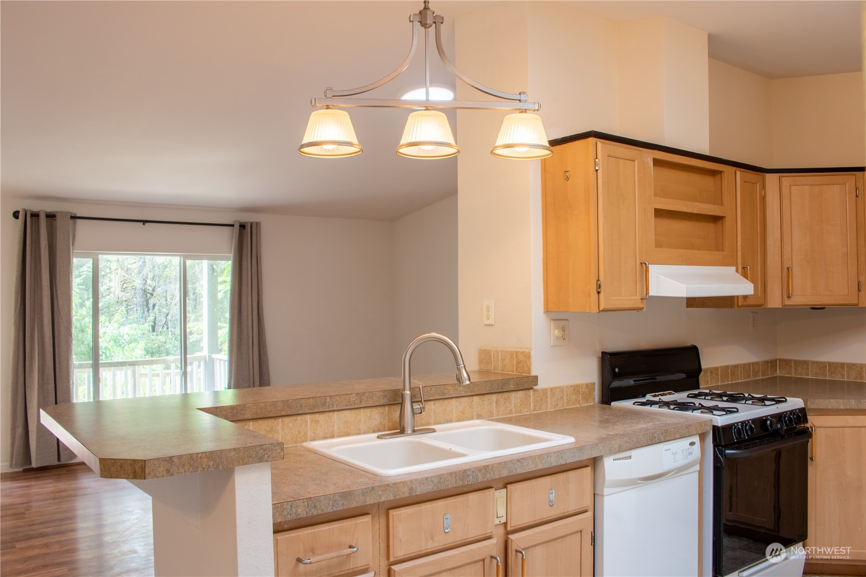 801 Thomas Road Grapeview, WA 98546 - Photo 5 of 21 Gallery Image 5