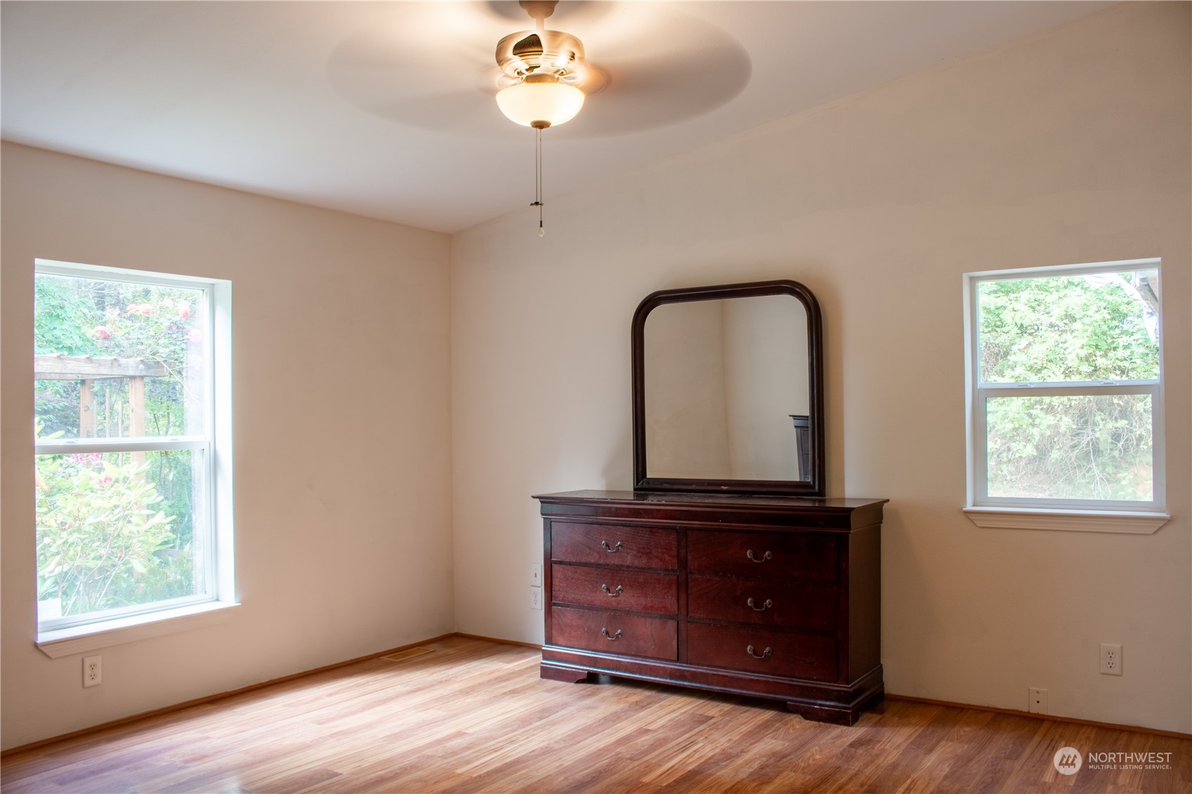 801 Thomas Road Grapeview, WA 98546 - Photo 7 of 21 Gallery Image 7