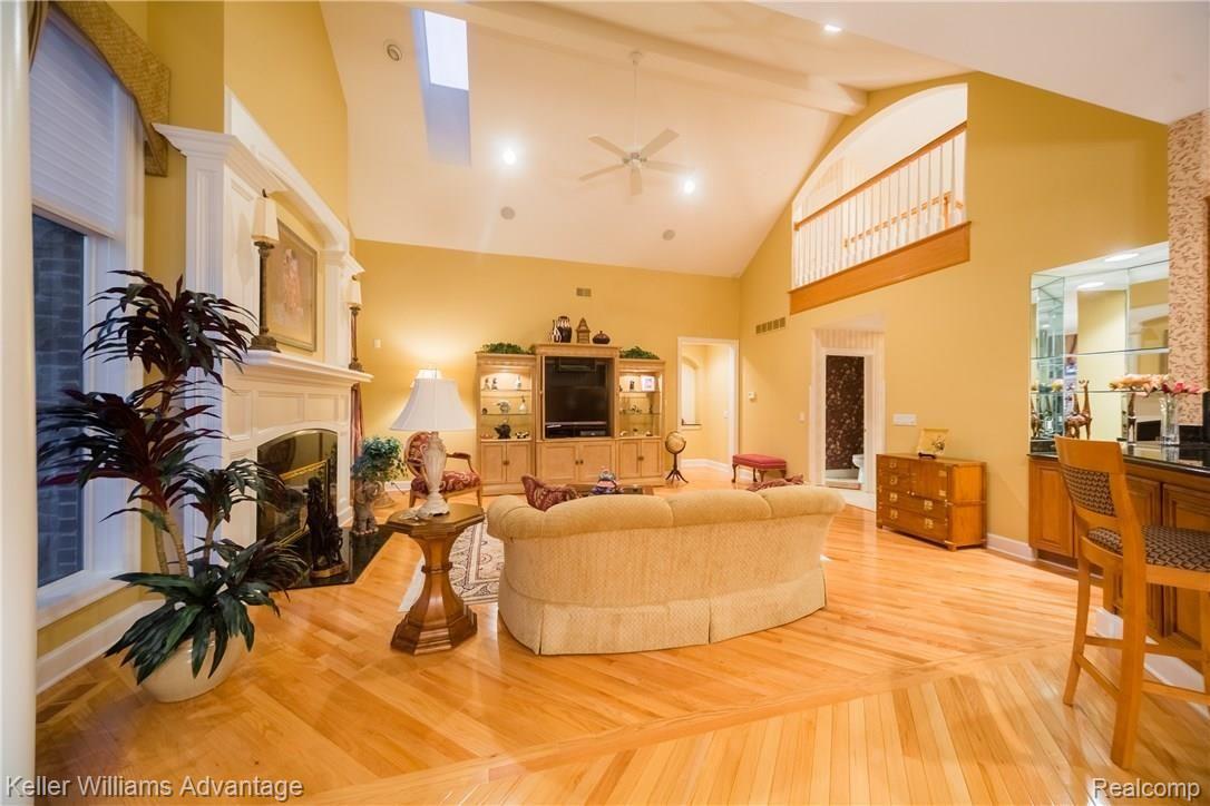 4656 Oakhurst Ridge Ln Clark.-45