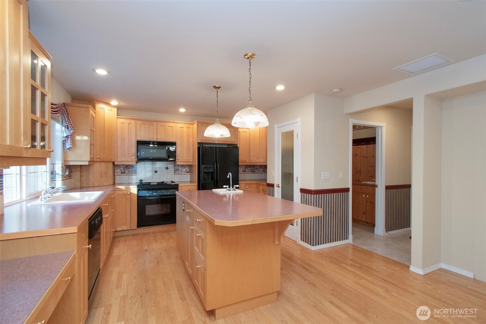 62 Yellow Brick Road Sequim, WA 98382 - Photo 7 of 40 Gallery Image 7