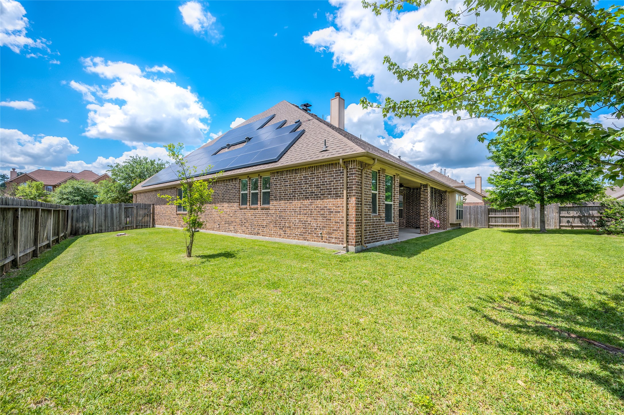 19006 Panther Peak Spring, TX 77388 - Photo 47 of 48 Side Yard has plenty of room and privacy