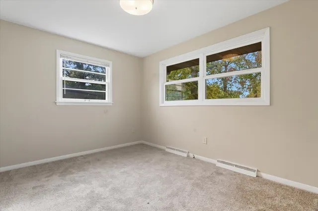 $1,850 | 2124 Burr Oak Lane, Lindenhurst, IL 60046