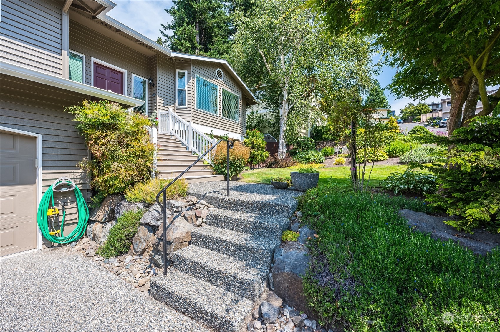 7505 178th Place Southwest Edmonds, WA 98026 - Photo 2 of 40