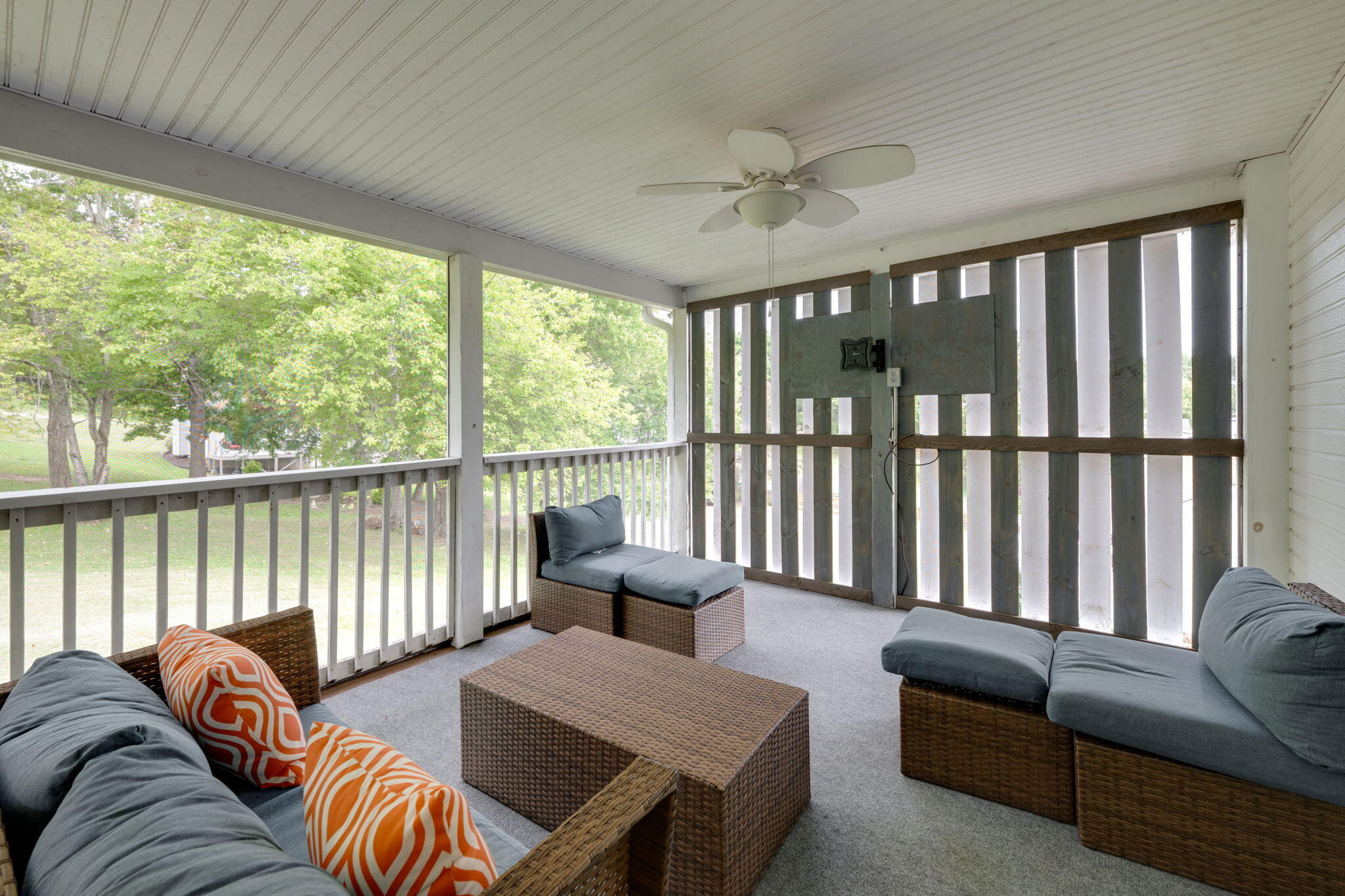 9137 Woodoak Road Soddy Daisy, TN 37379 - Photo 31 of 42 31-web-or-mls-DSC_5501-202