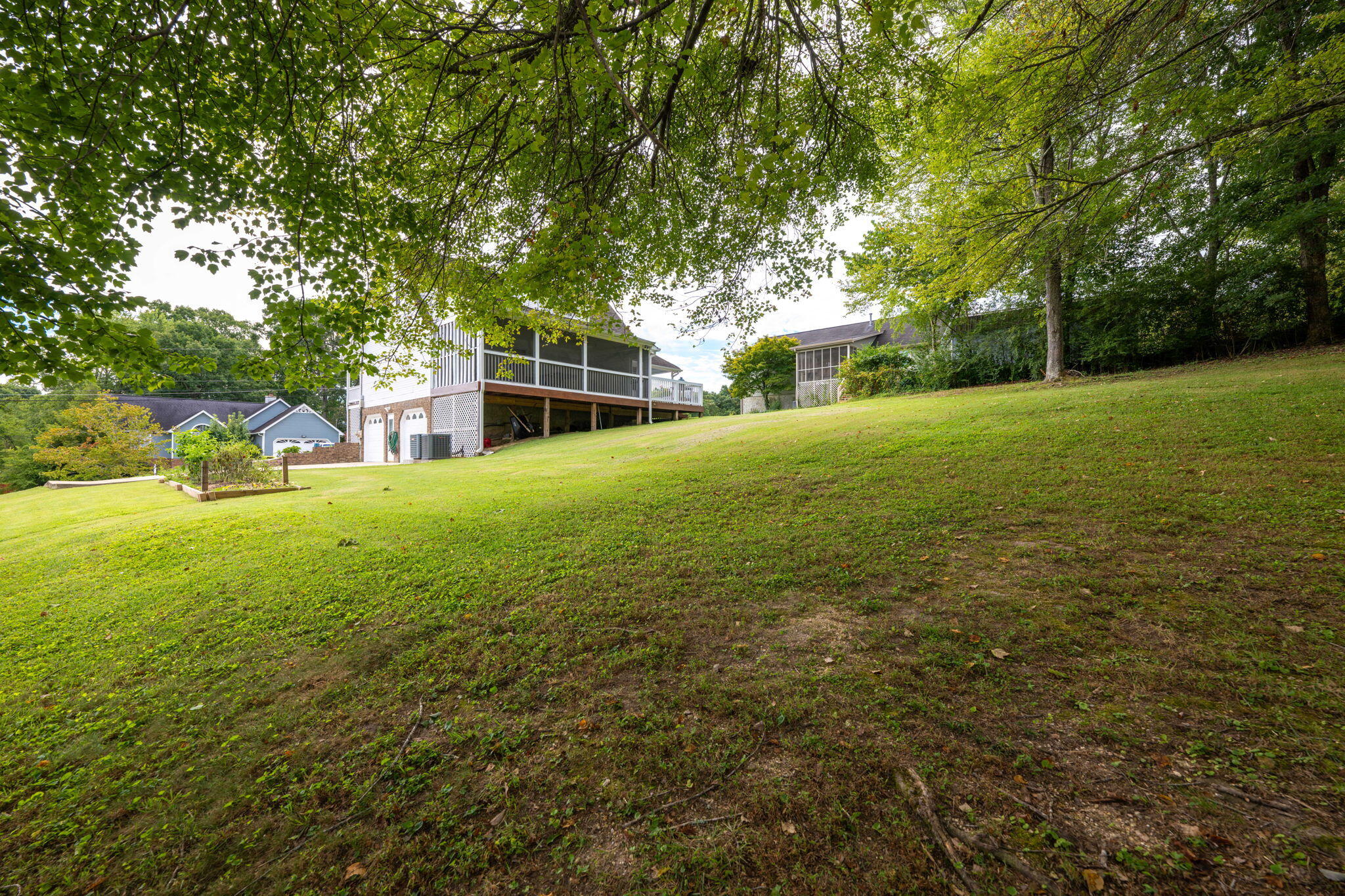 9137 Woodoak Road Soddy Daisy, TN 37379 - Photo 36 of 42 40-web-or-mls-DSC_5526-153