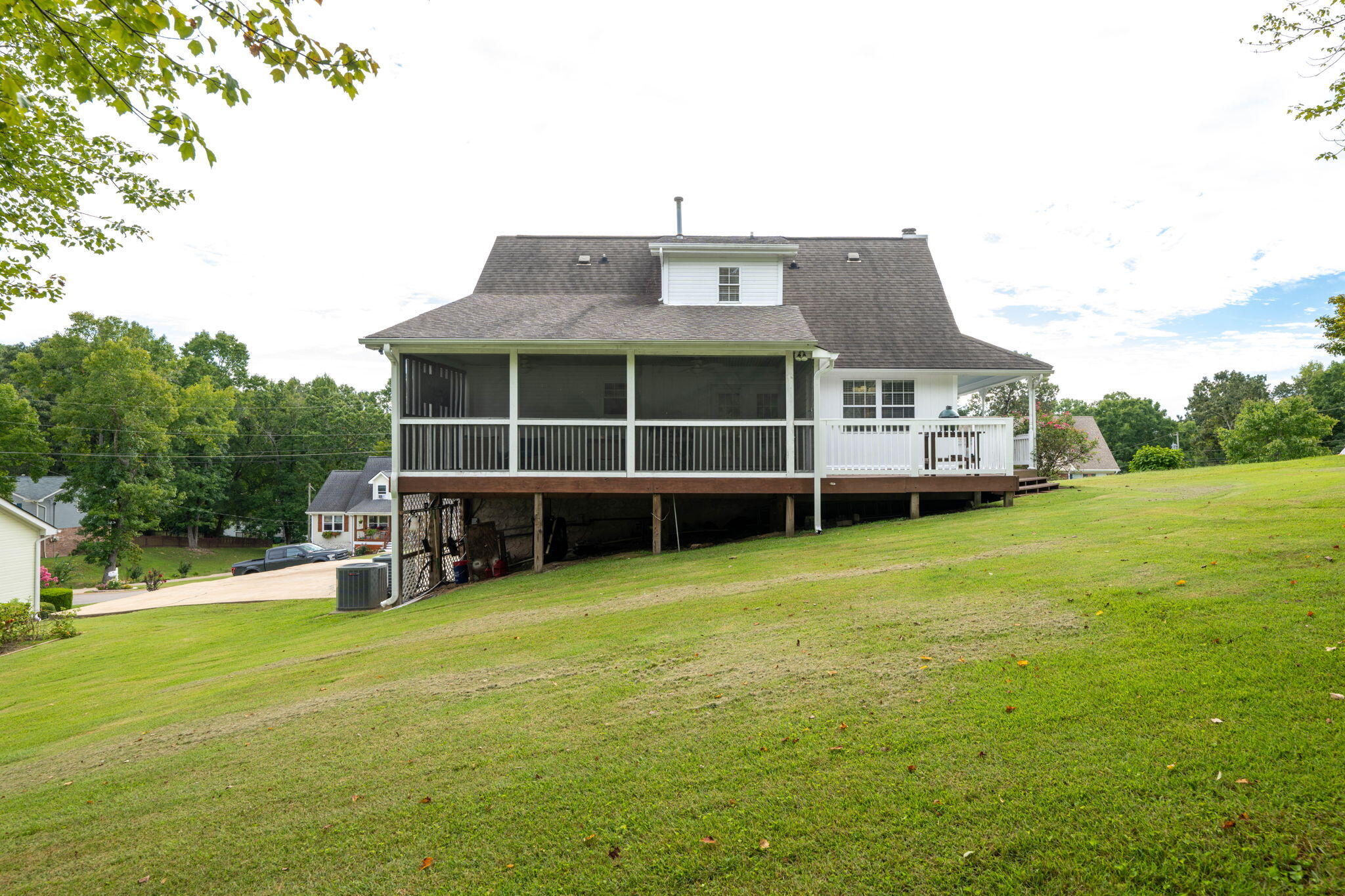 9137 Woodoak Road Soddy Daisy, TN 37379 - Photo 37 of 42 41-web-or-mls-DSC_5527-188