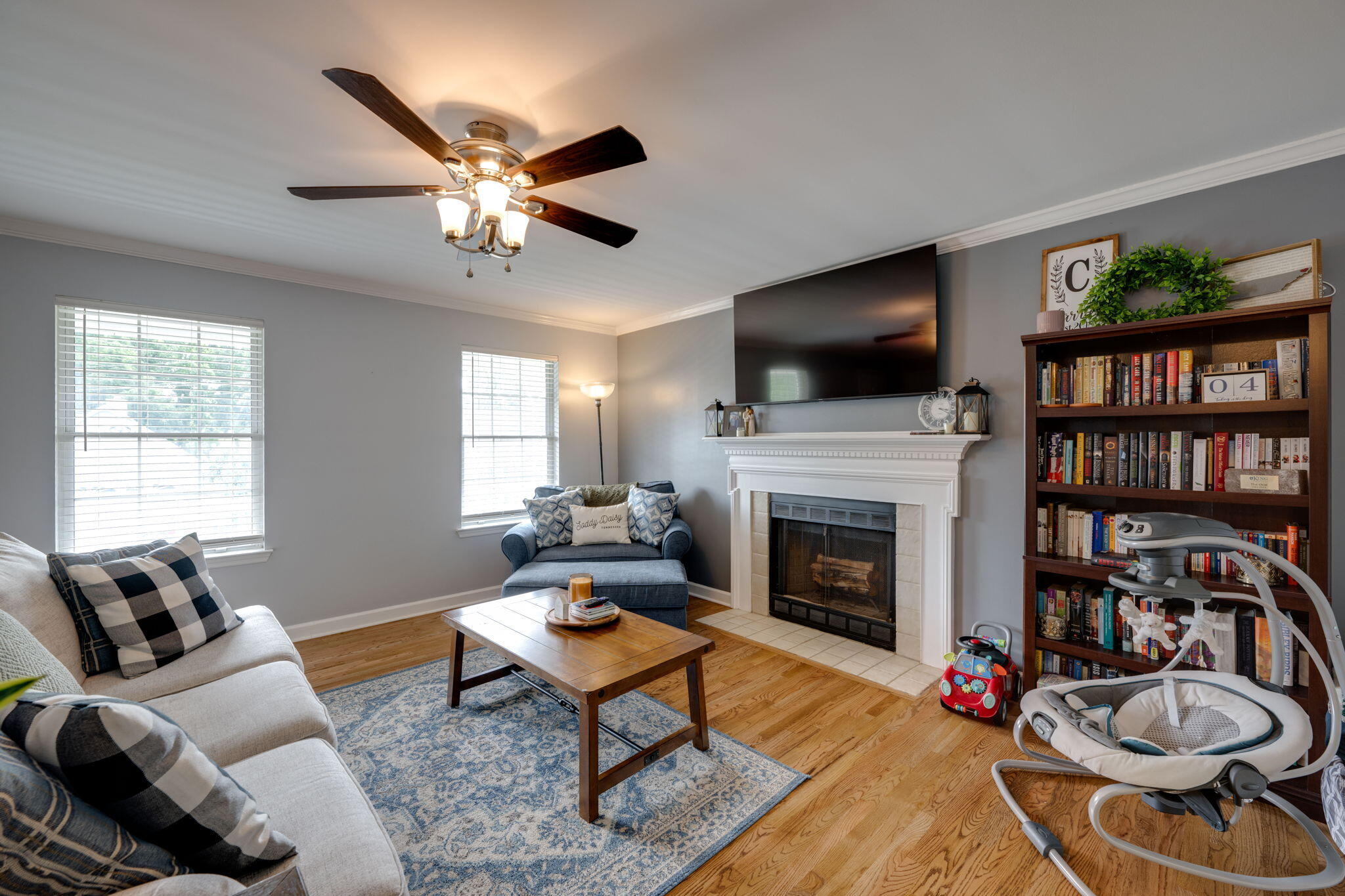 9137 Woodoak Road Soddy Daisy, TN 37379 - Photo 6 of 42 10-web-or-mls-DSC_5432-24