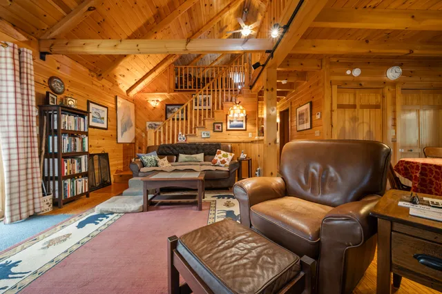 $875,000 | 3 Wickup Lane, Sandy River Plt, ME 04970