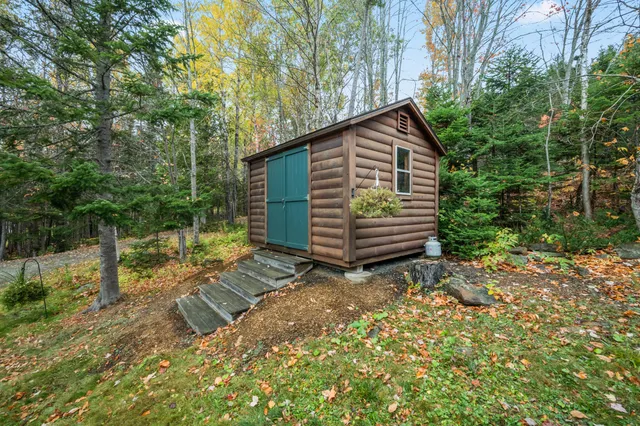 $875,000 | 3 Wickup Lane, Sandy River Plt, ME 04970