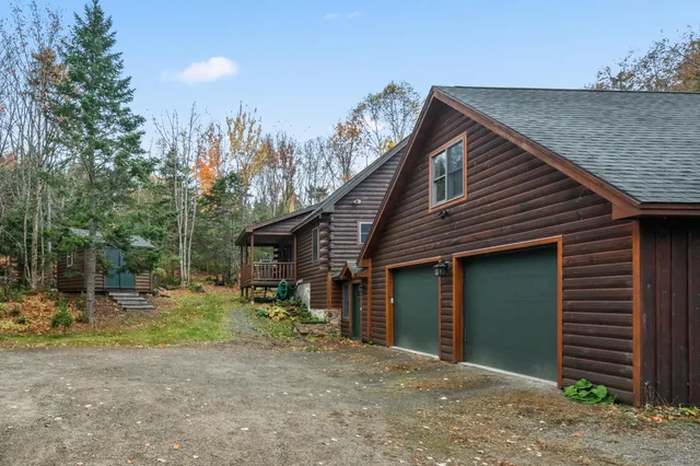 $875,000 | 3 Wickup Lane, Sandy River Plt, ME 04970