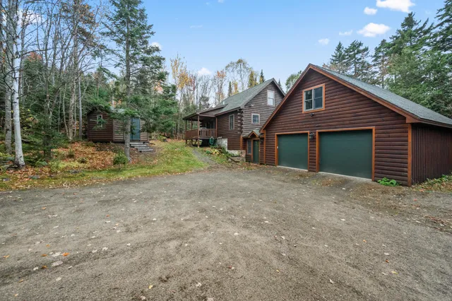 $875,000 | 3 Wickup Lane, Sandy River Plt, ME 04970