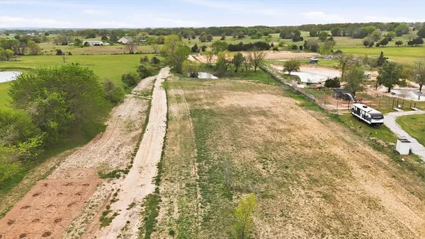 $689,000 | 1445 County Road 3690, Paradise, TX 76073