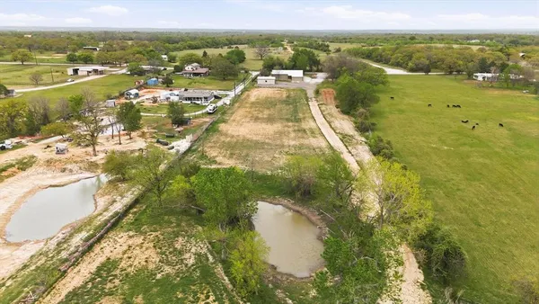 $689,000 | 1445 County Road 3690, Paradise, TX 76073
