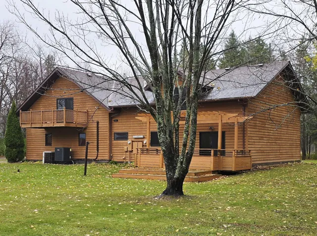 $374,900 | 463 Bye's Avenue, Solway, MN 56678