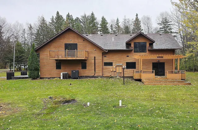 $374,900 | 463 Bye's Avenue, Solway, MN 56678