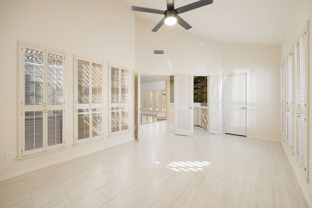 1856 South Gessner Road Houston, TX 77063 - Photo 12 of 24