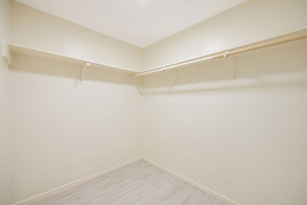 1856 South Gessner Road Houston, TX 77063 - Photo 16 of 24