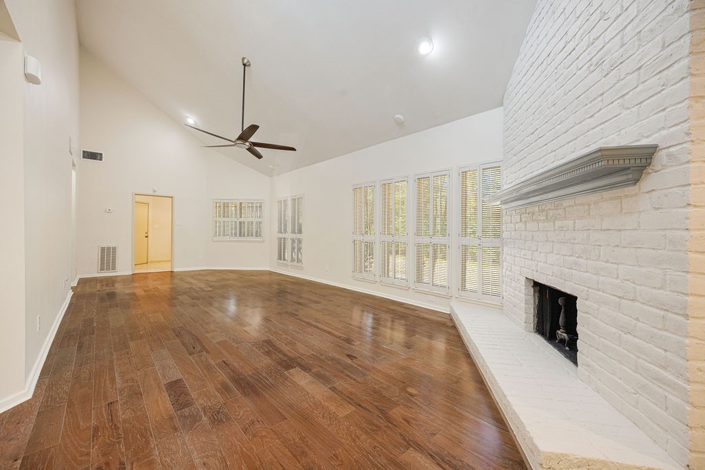 1856 South Gessner Road Houston, TX 77063 - Photo 2 of 24