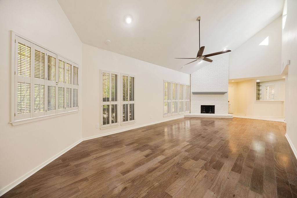 1856 South Gessner Road Houston, TX 77063 - Photo 3 of 24