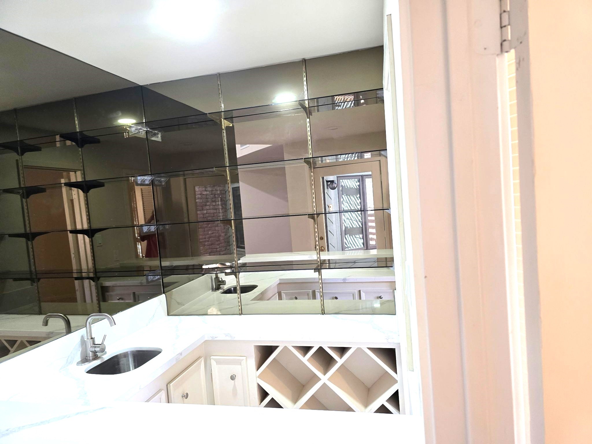 1856 South Gessner Road Houston, TX 77063 - Photo 6 of 24