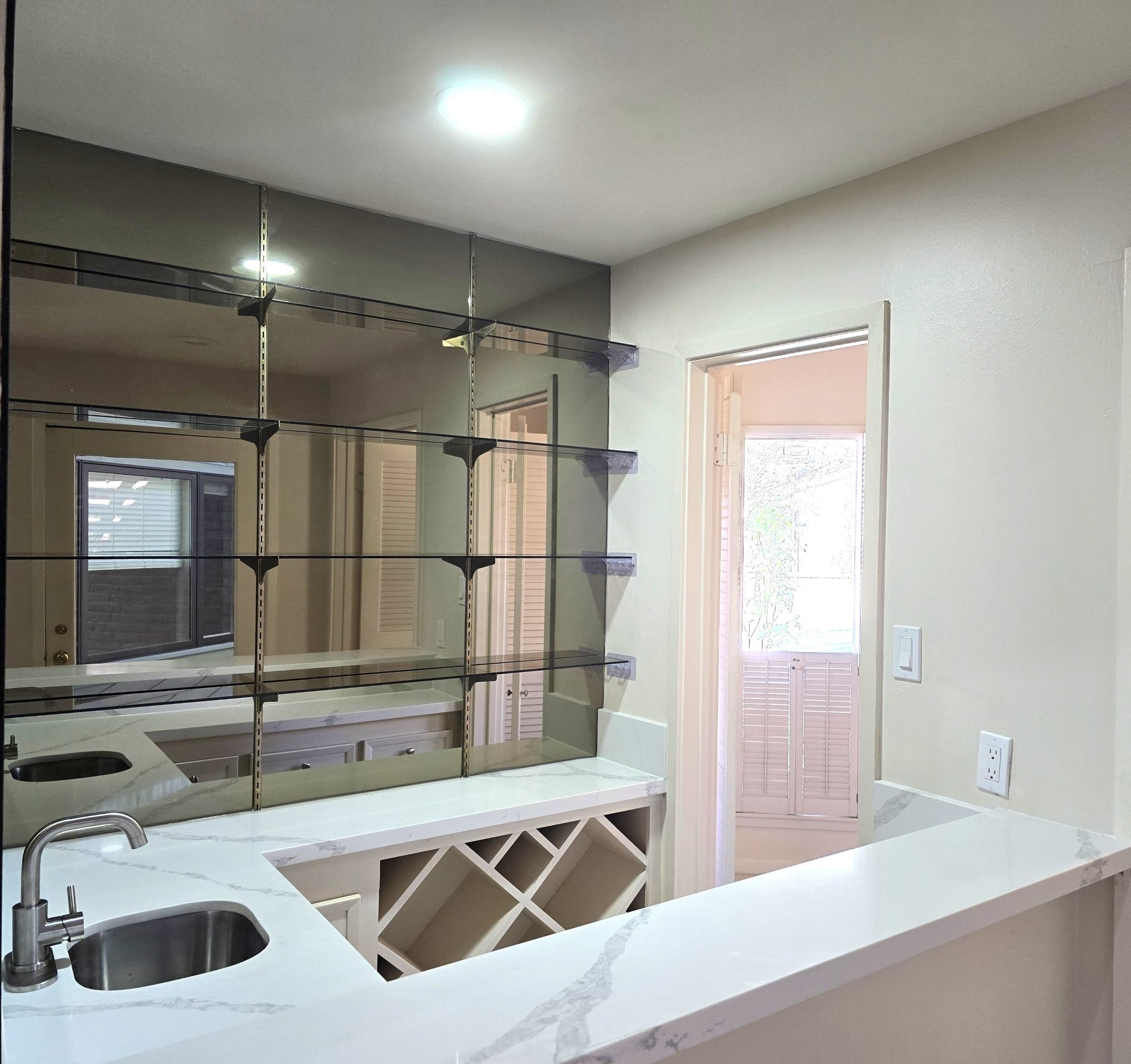 1856 South Gessner Road Houston, TX 77063 - Photo 7 of 24