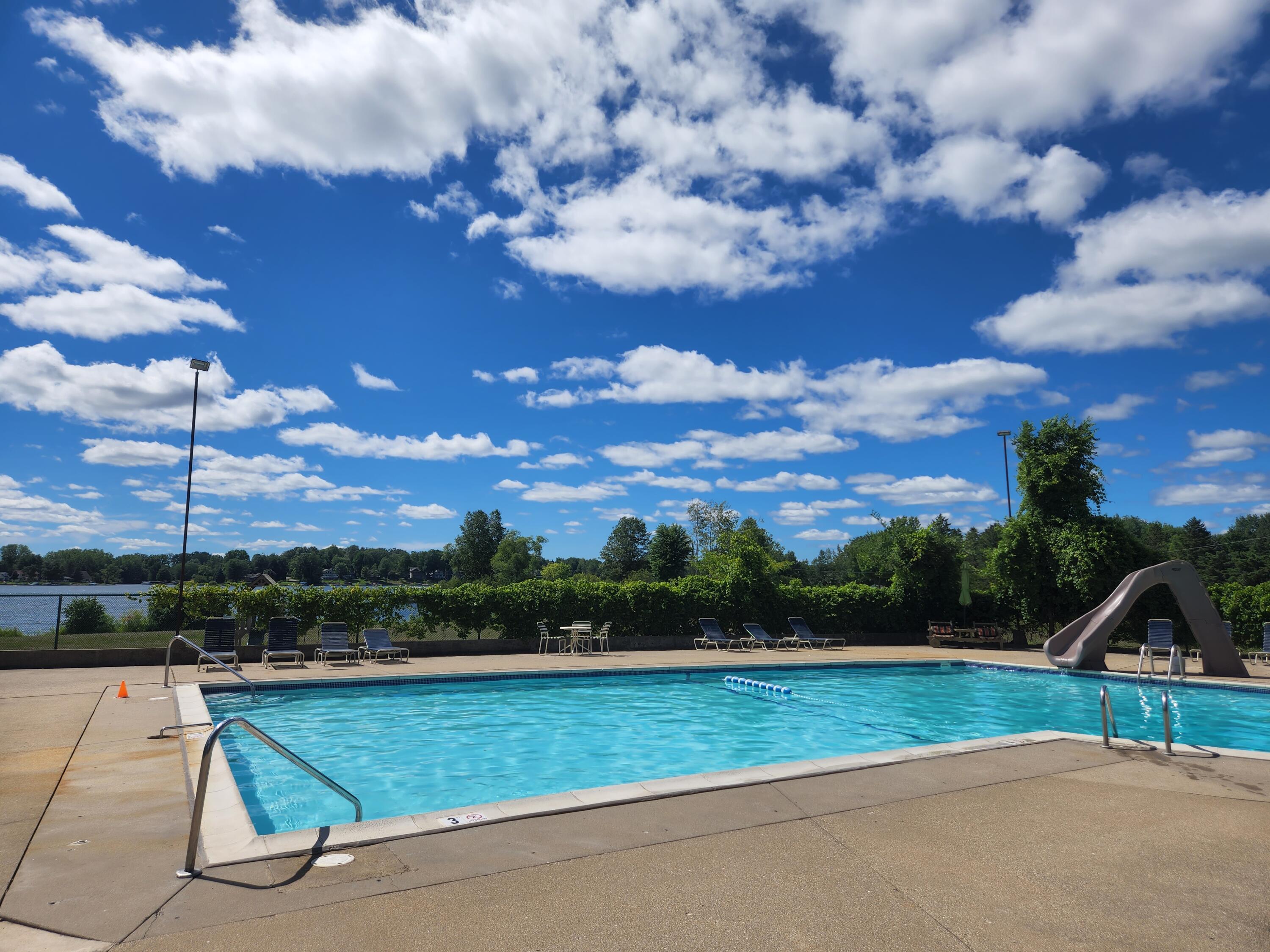 8303 West Royal Road, Unit 49 Canadian Lakes, MI 49346 - Photo 31 of 36 20220725_155052