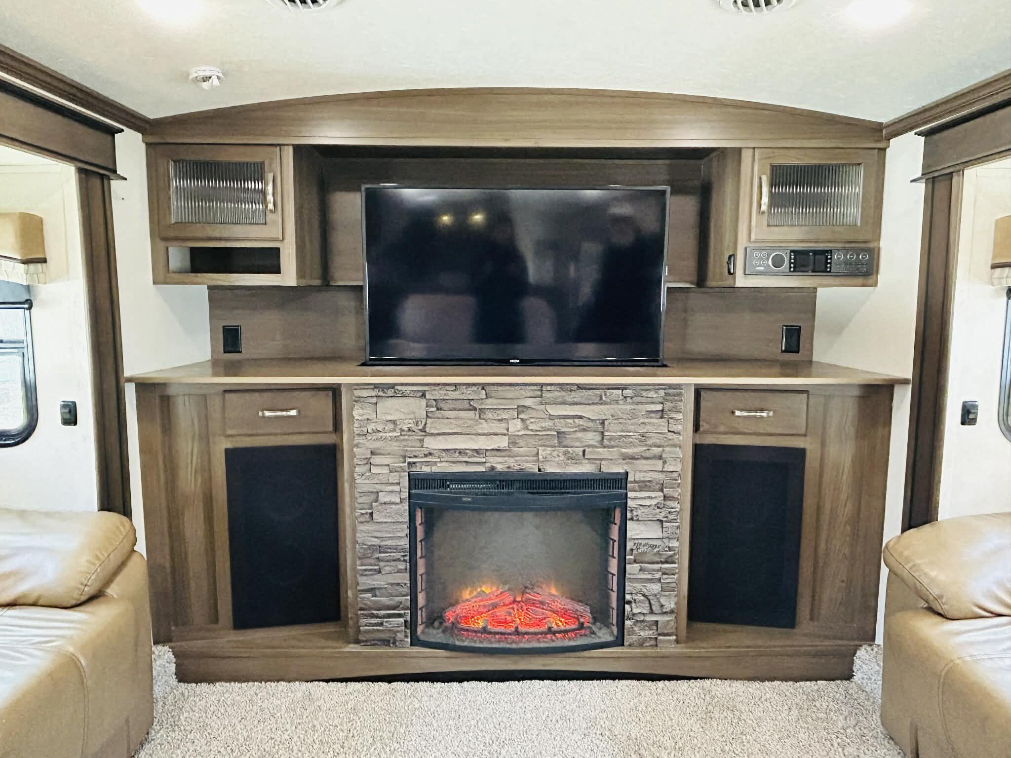 8303 West Royal Road, Unit 49 Canadian Lakes, MI 49346 - Photo 9 of 36 9c8c5a28-37b7-4046-8496-f1812af493c1