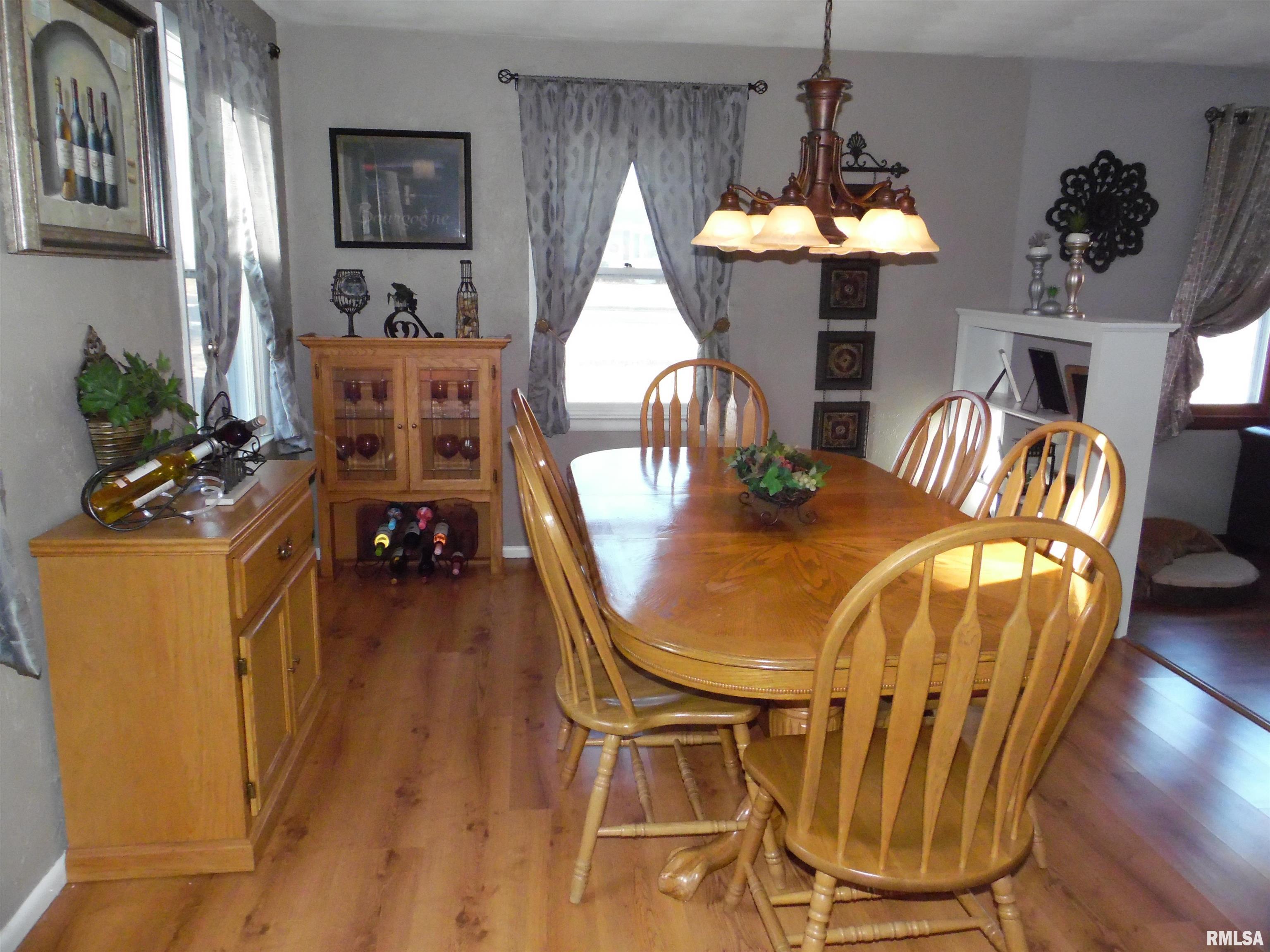 814 West Raven Road Peoria, IL 61615 - Photo 8 of 36 Gallery Image 8