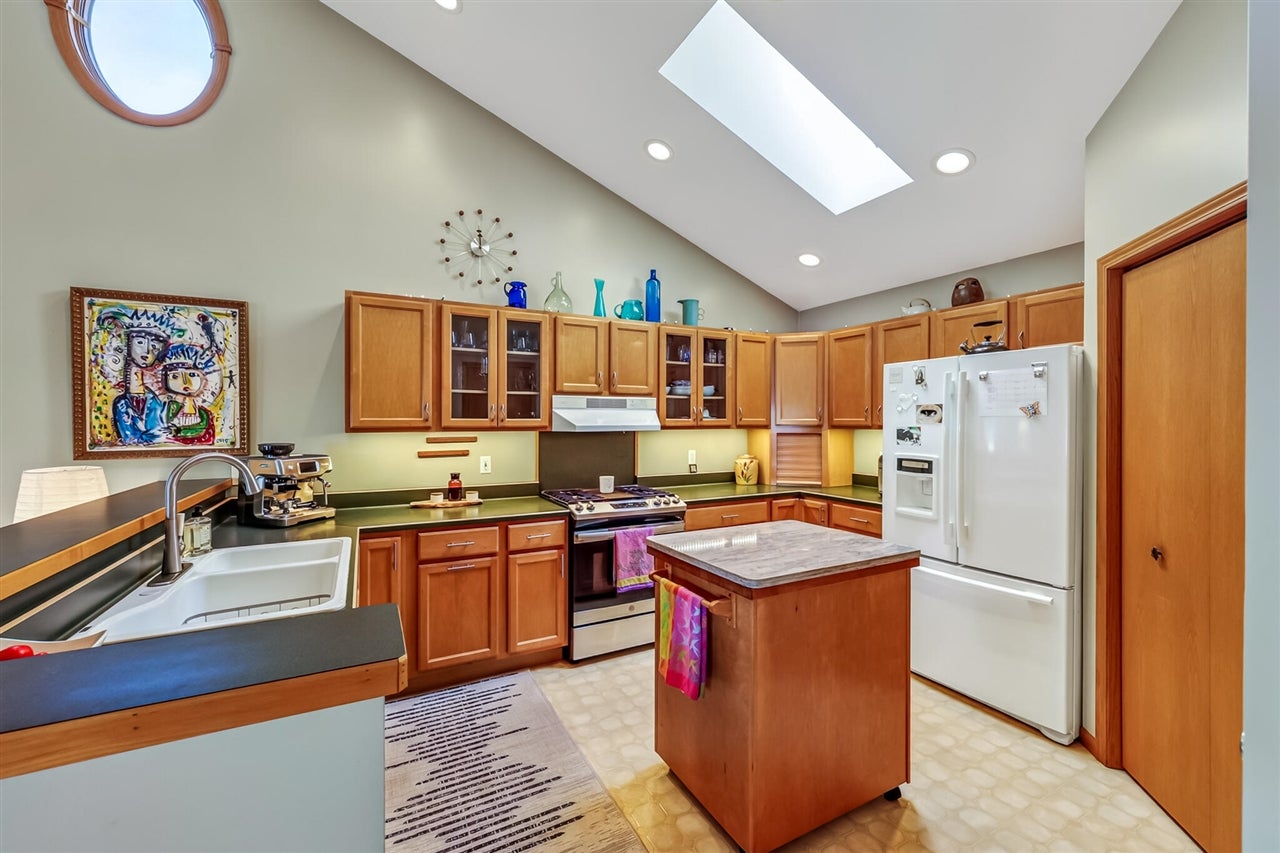 817 East Lake Road Pentwater, MI 49449 - Photo 18 of 58 Gallery Image 18