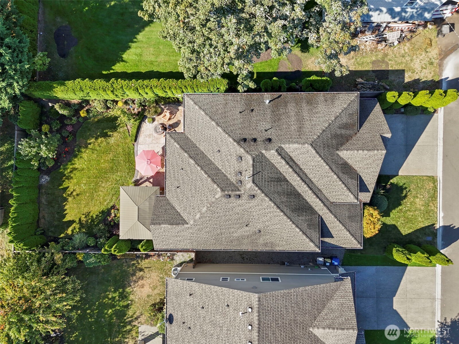 4917 Northeast 8th Street Renton, WA 98059 - Photo 36 of 37 an aerial view of residential houses with outdoor space