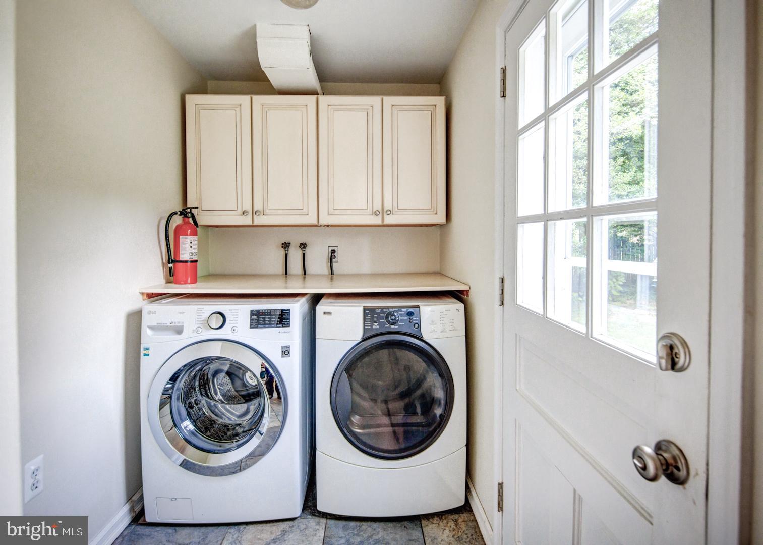 9 Morris Circle Wayne, PA 19087 - Photo 13 of 30 Laundry w/door to Patio