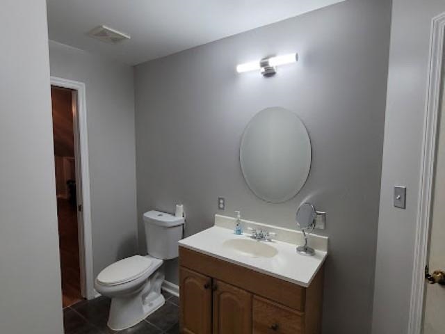 5285 Orangewood Road Memphis, TN 38134 - Photo 21 of 25 An opposing view of the full bathroom upstairs.