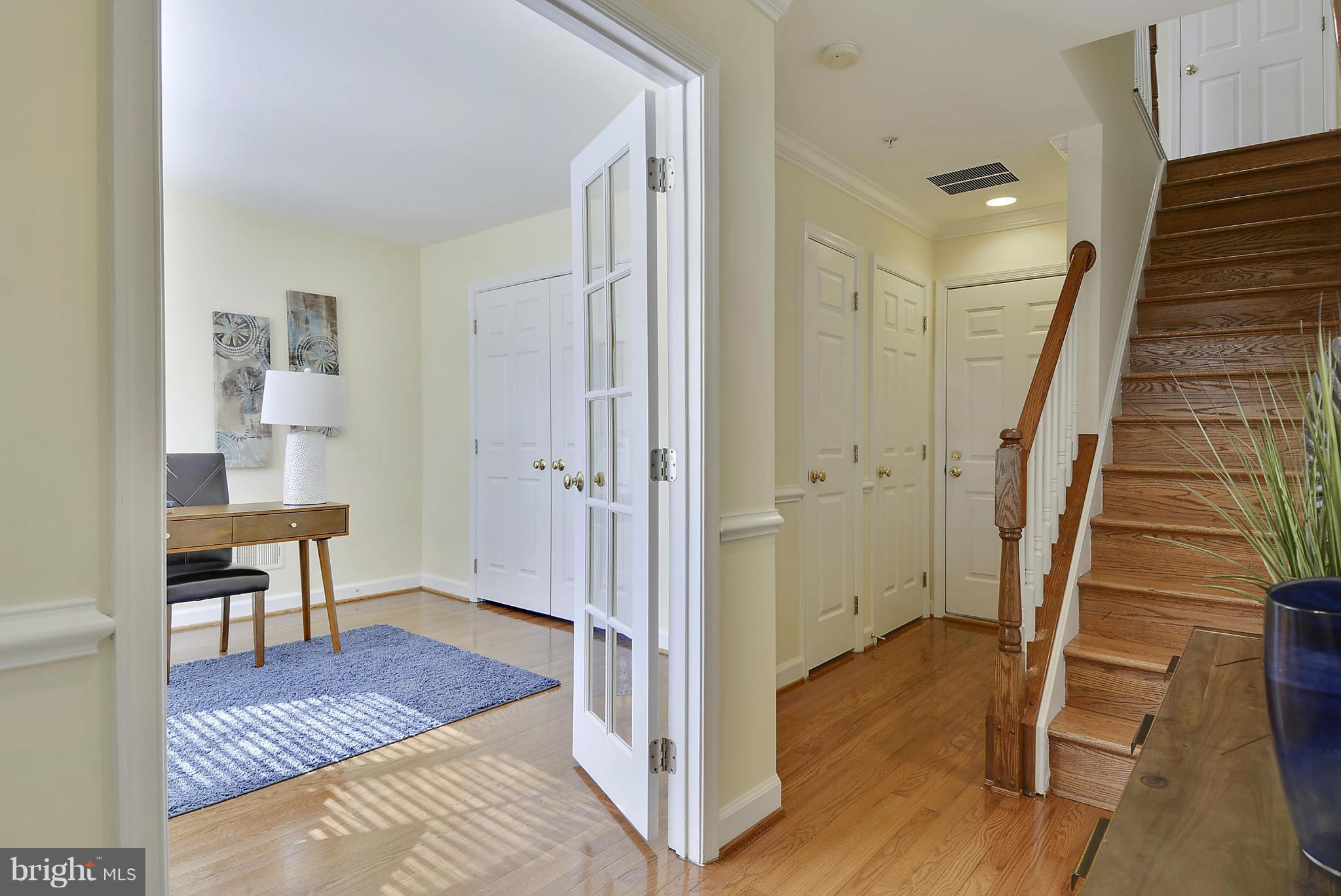 817 G Street Southwest Washington, DC 20024 - Photo 3 of 30 Interior (General)