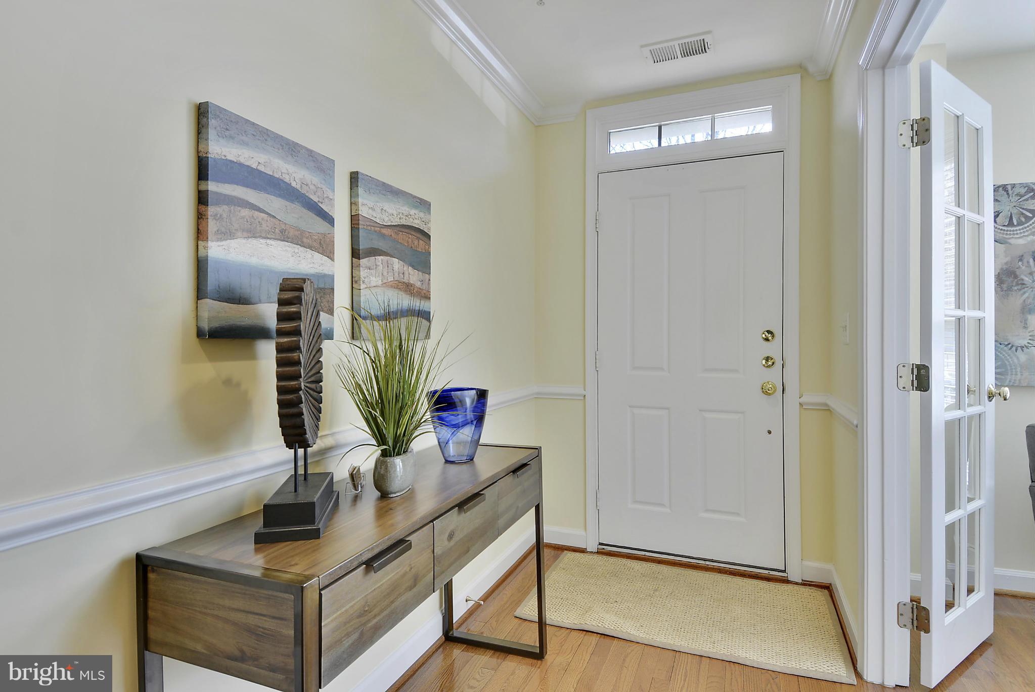 817 G Street Southwest Washington, DC 20024 - Photo 4 of 30 Interior (General)