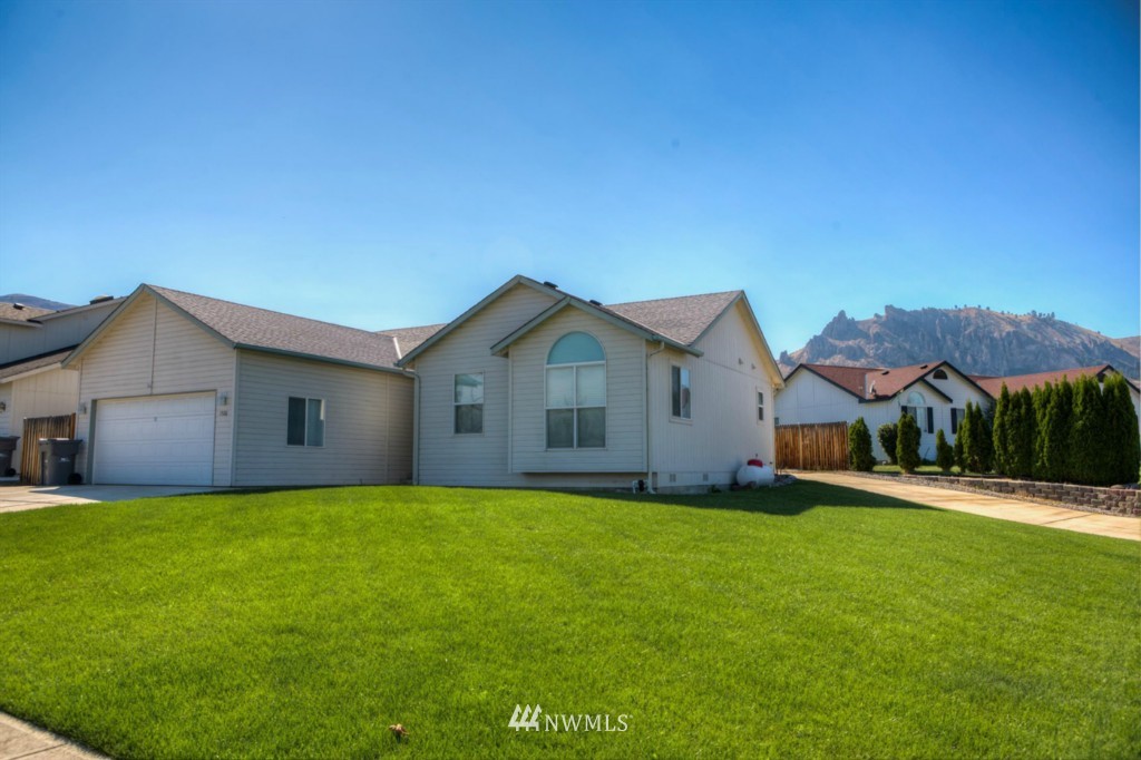 1508 Rex Road Wenatchee, WA 98801 - Photo 1 of 6 Gallery Image 1