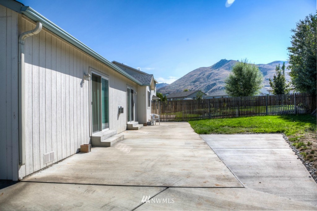 1508 Rex Road Wenatchee, WA 98801 - Photo 4 of 6 Gallery Image 4