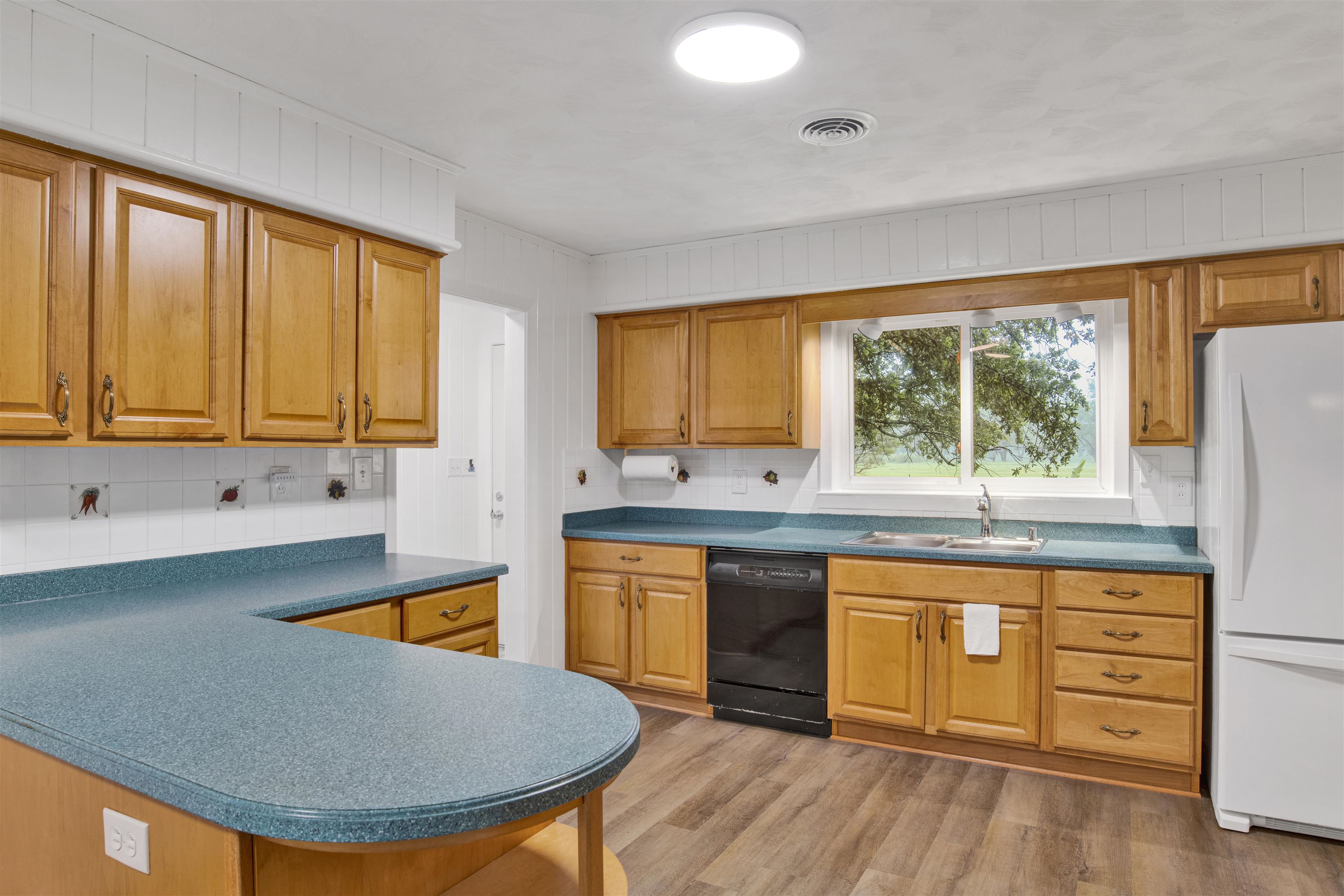 18347 Underwood Road Foley, AL 36535 - Photo 4 of 40 Kitchen