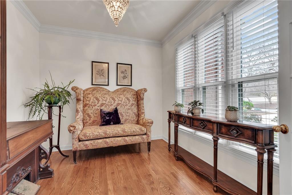 520 Fawn Run Alpharetta, GA 30005 - Photo 8 of 65 a living room with furniture and a potted plant