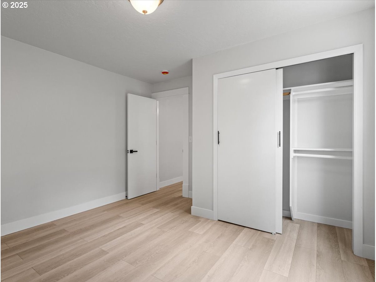 234 Northeast Cleveland Avenue Gresham, OR 97030 - Photo 17 of 37