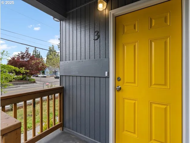 $825,000 | 234 Northeast Cleveland Avenue, Gresham, OR 97030