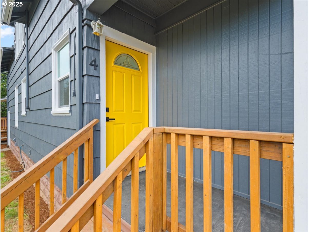 234 Northeast Cleveland Avenue Gresham, OR 97030 - Photo 23 of 37