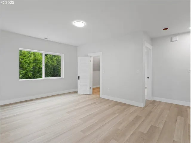 $825,000 | 234 Northeast Cleveland Avenue, Gresham, OR 97030