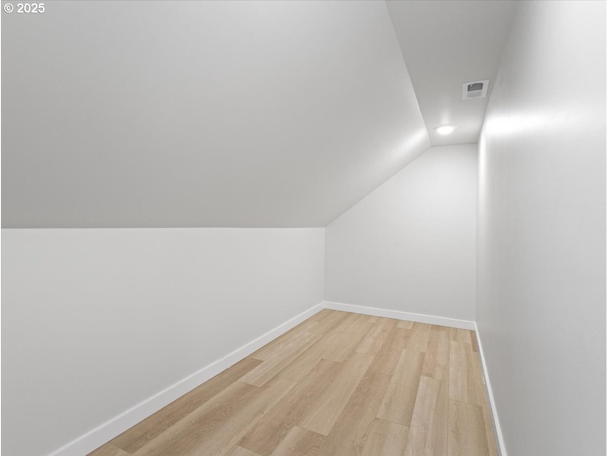 234 Northeast Cleveland Avenue Gresham, OR 97030 - Photo 27 of 37