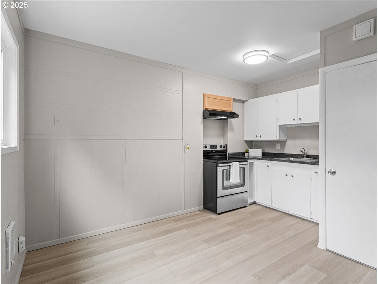 234 Northeast Cleveland Avenue Gresham, OR 97030 - Photo 5 of 37