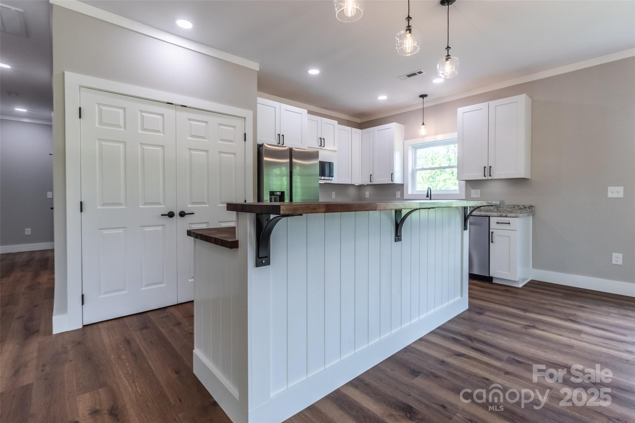 288 Blue Cedar Road, Unit 9 Sylva, NC 28779 - Photo 9 of 48 Gallery Image 9