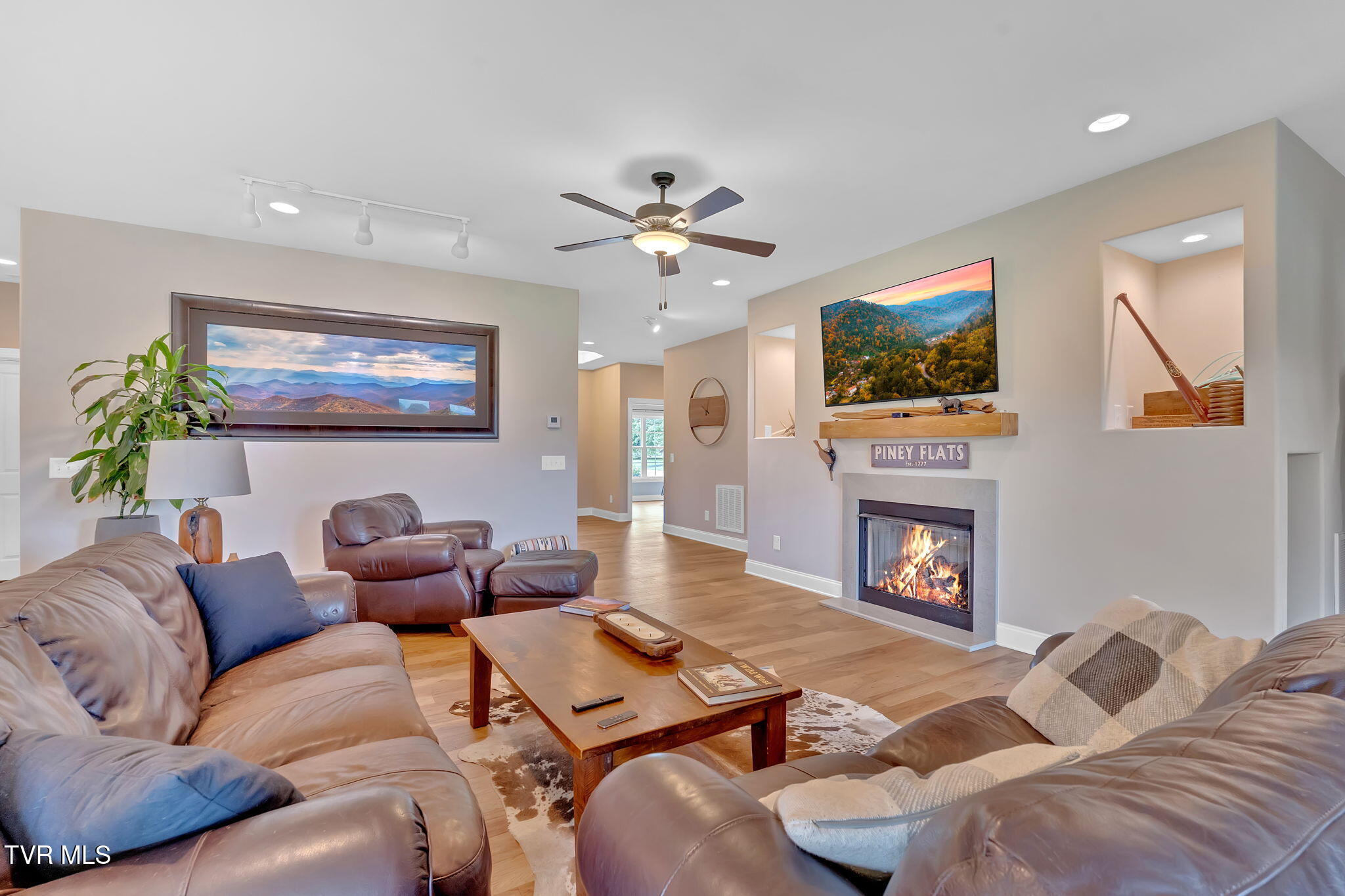 3015 Allison Meadows Piney Flats, TN 37686 - Photo 3 of 32 IMG_4952