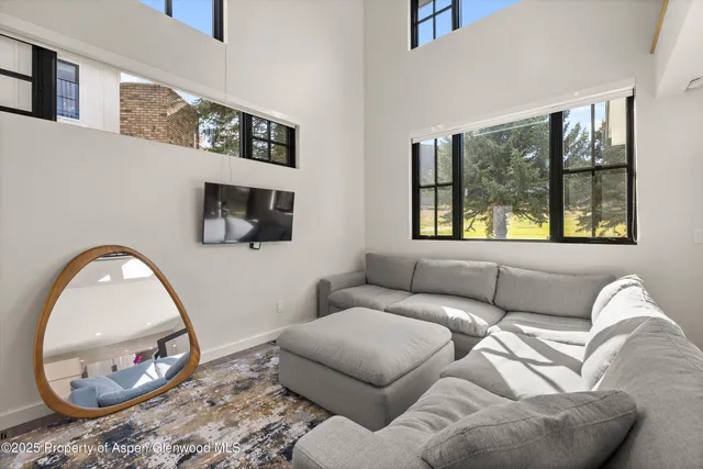 $4,995,000 | 373-375 Apple Drive, Basalt, CO 81621