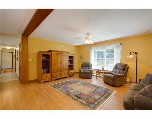 600 Brighton Hill Road Minot, ME 04258 - Photo 9 of 25 Living Room.