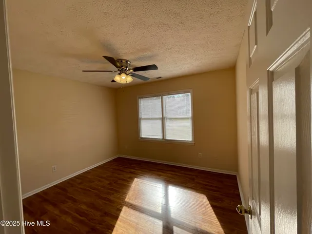 $2,300 | 347 Chattooga Place, Wilmington, NC 28412