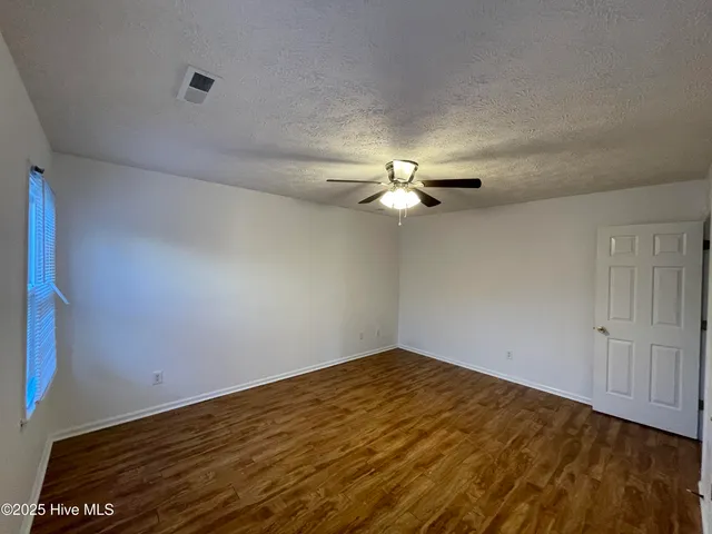 $2,300 | 347 Chattooga Place, Wilmington, NC 28412